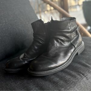 UGG Morrison Pull On Leather Boot - excellent condition